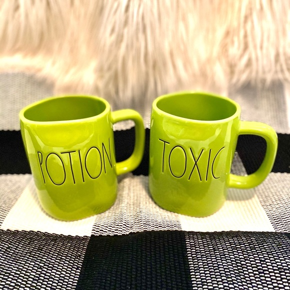 Rae Dunn Other - Rae Dunn potion/toxic Halloween mug set